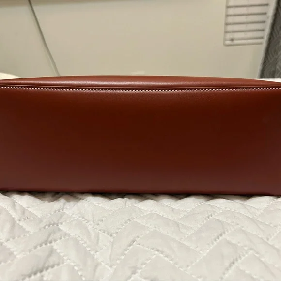 Loro Piana Brown calfskin l27 with Gold Accents - Picture 4 of 5